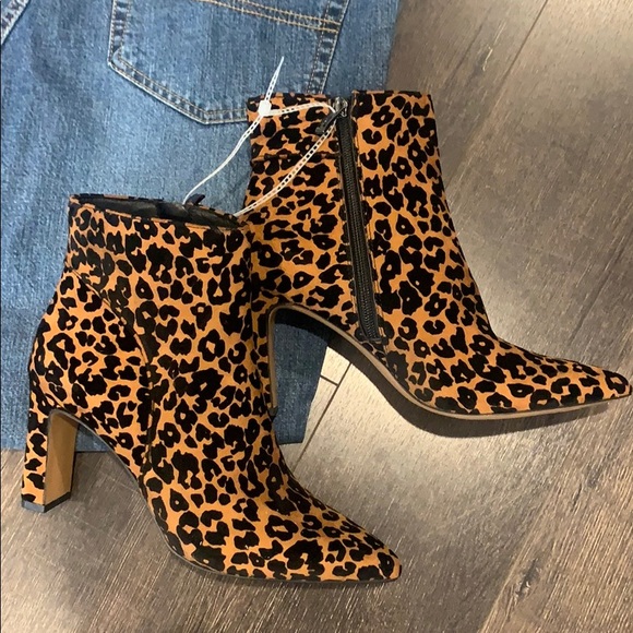 Steve Madden Jenn Leopard 🐆 Boots - Picture 6 of 15